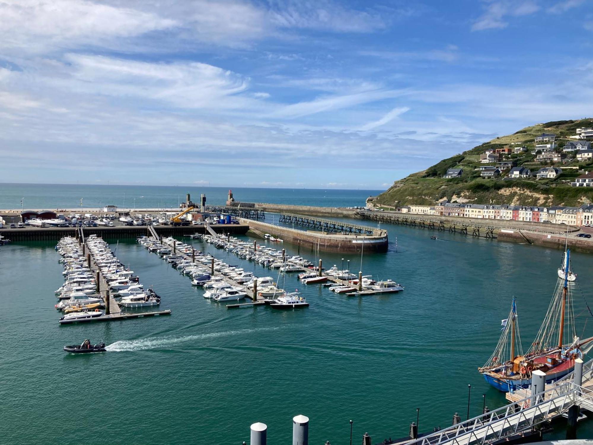 Charmant Studio Avec Vue Sur Le Port Et Falaises Fecamp Exterior photo